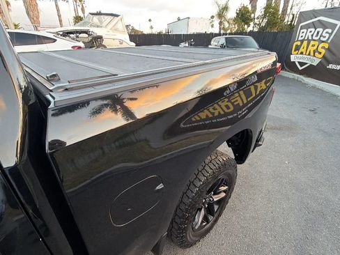 Used 2019 Chevrolet Silverado 1500 LT Trail Boss AWD/4WD image 32