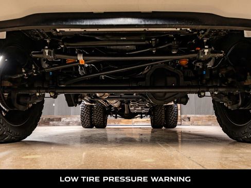 Used 2026 Ford F450 Platinum w/ FX4 Off-Road Package image 14