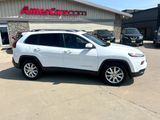 Used 2016 Jeep Cherokee Limited image 2