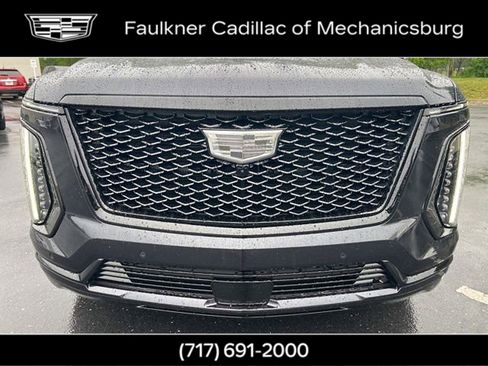 Certified 2026 Cadillac Escalade Platinum Sport w/ LPO, ONYX Package AWD/4WD image 14
