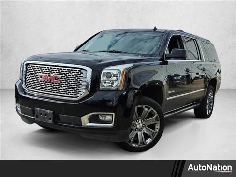 Used 2015 GMC Yukon XL Denali w/ Touring Package image 1