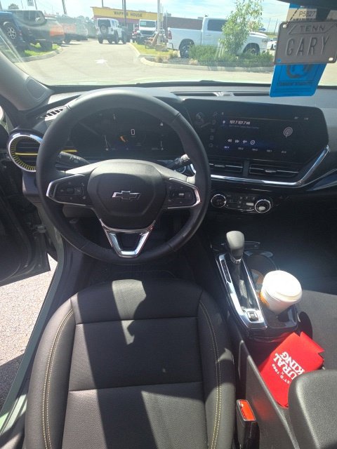 Used 2026 Chevrolet Trax ACTIV FWD image 8