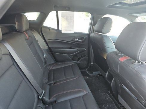Used 2024 Chevrolet Trax RS w/ Sunroof Package image 15
