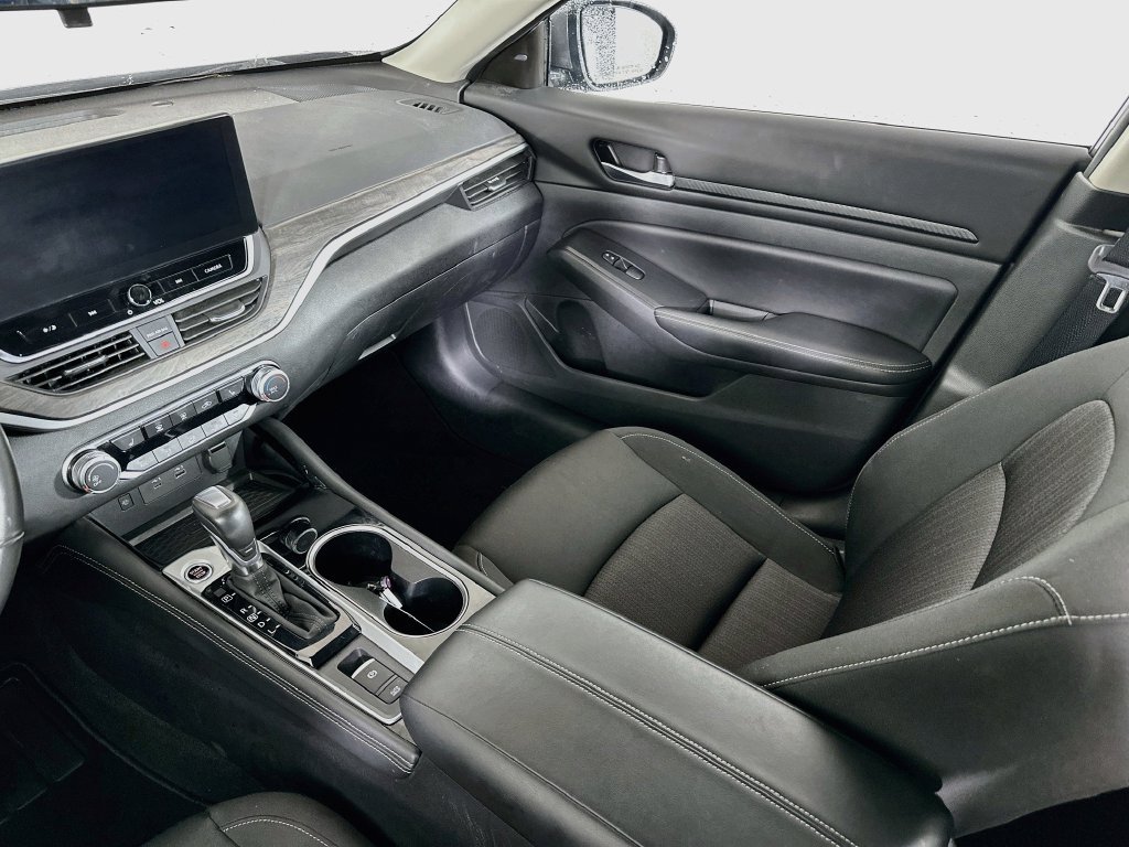 Certified 2024 Nissan Altima 2.5 SV w/ SV Premium Package AWD/4WD image 34