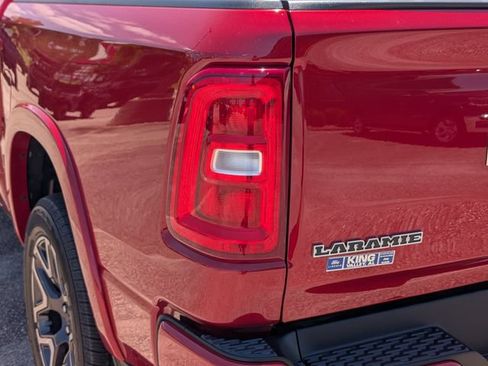 New 2026 RAM 1500 Laramie AWD/4WD image 17