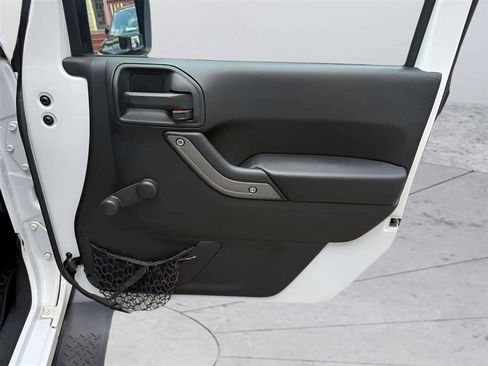 Used 2017 Jeep Wrangler Unlimited Sport w/ Max Tow Package AWD/4WD image 22