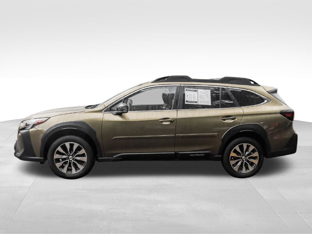 Used 2025 Subaru Outback Limited AWD/4WD image 11