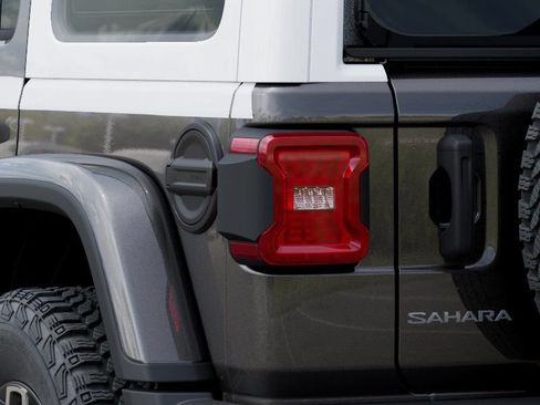 New 2026 Jeep Wrangler Unlimited Sahara w/ Whitecap Package AWD/4WD image 10
