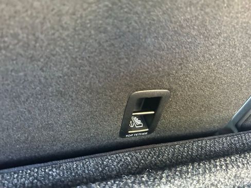 New 2026 Volkswagen Atlas Cross Sport SEL R-Line image 44