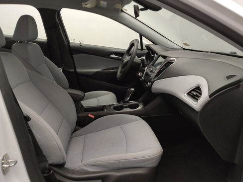Used 2019 Chevrolet Cruze LS image 21
