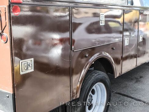 Used 2022 Ford F450 XL w/ Power Equipment Group image 4