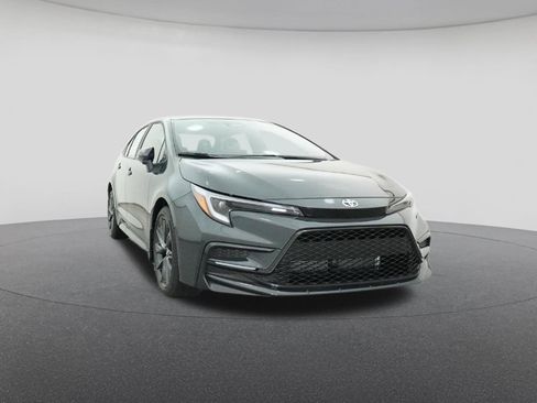 New 2025 Toyota Corolla SE image 30