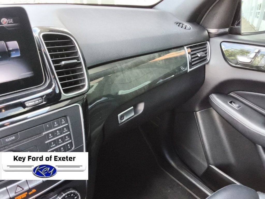 Used 2019 Mercedes-Benz GLE 400 4MATIC image 32