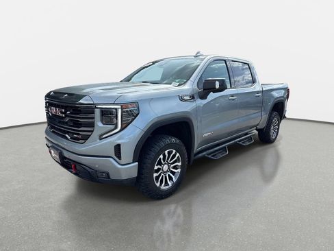 Used 2023 GMC Sierra 1500 AT4 w/ Technology Package AWD/4WD image 8