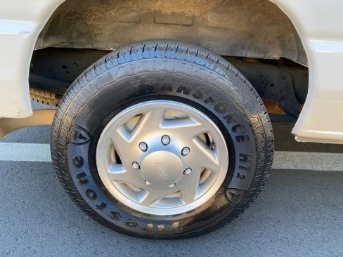 Used 2013 Ford E-250 and Econoline 250 w/ PWR Group image 18