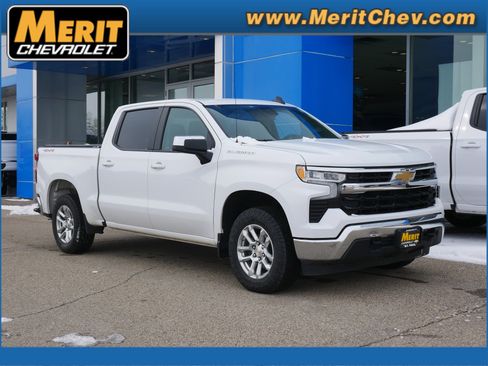 Used 2022 Chevrolet Silverado 1500 LT AWD/4WD image 1