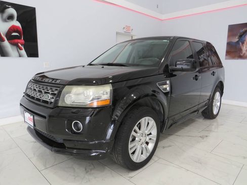 Used 2015 Land Rover LR2 AWD/4WD image 8