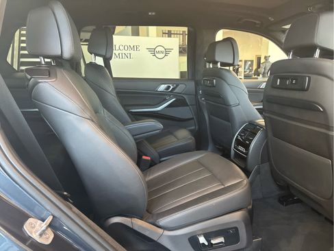 Used 2019 BMW X7 xDrive50i w/ M Sport Package image 10