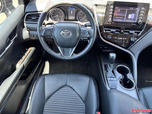 Used 2023 Toyota Camry SE FWD image 15