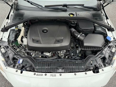 Used 2018 Volvo V60 T5 Cross Country w/ Convenience Package image 51