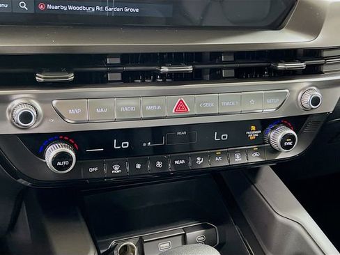 New 2025 Kia Telluride LX image 16