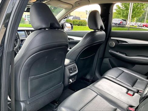 Certified 2019 INFINITI QX50 Essential w/ Proactive Package AWD/4WD image 31