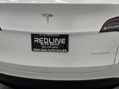 Used 2024 Tesla Model Y Long Range AWD/4WD image 6