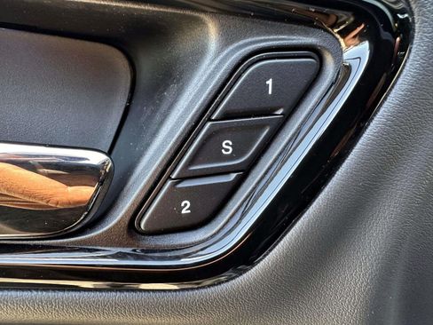 Used 2023 Dodge Durango R/T AWD/4WD image 10