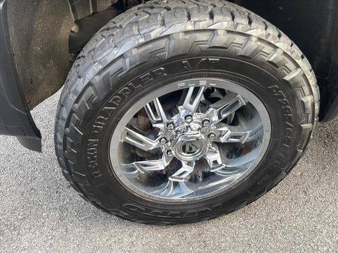 Used 2025 GMC Sierra 2500 SLE image 7