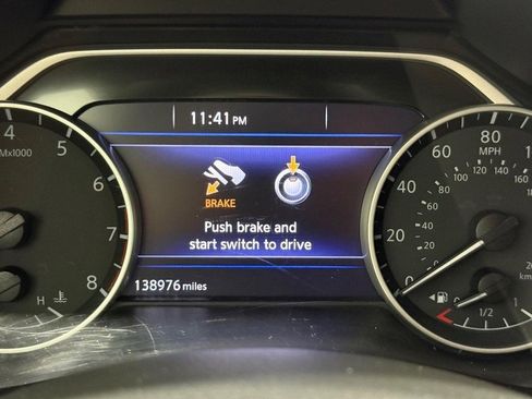 Used 2017 Nissan Murano S image 17