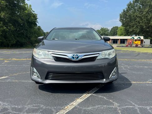 Used 2012 Toyota Camry XLE w/ Convenience Pkg FWD image 12