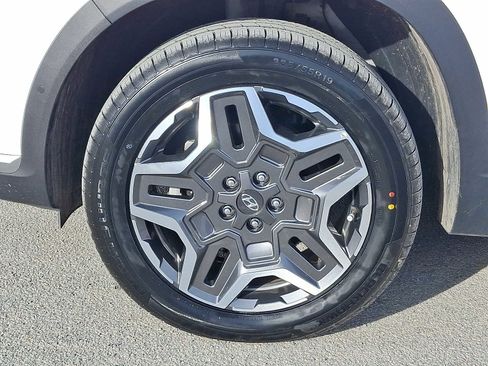 Used 2023 Hyundai Santa Fe Limited image 9