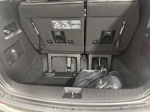 New 2026 Kia Carnival LXS image 31