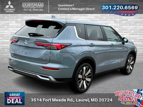 New 2026 Mitsubishi Outlander LE image 2