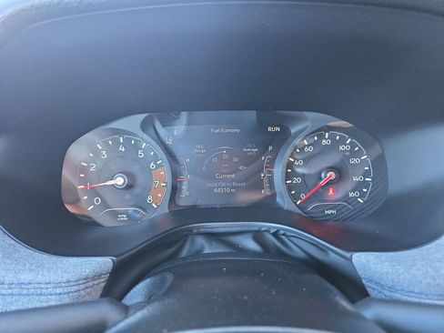 Used 2024 Jeep Compass Latitude image 18