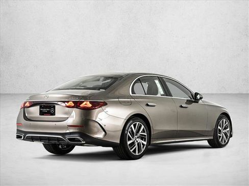 New 2026 Mercedes-Benz E 350 4MATIC Sedan image 5