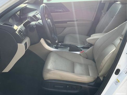 Used 2014 Honda Accord Touring image 14