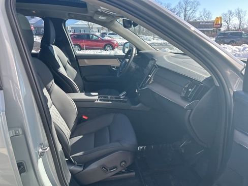 Certified 2025 Volvo XC90 B6 Plus image 15