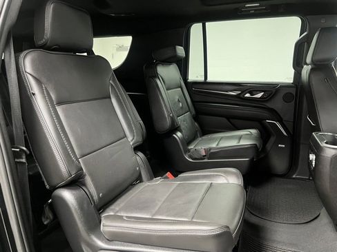 Used 2022 GMC Yukon XL Denali image 57