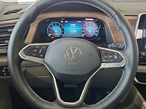 New 2026 Volkswagen Atlas SE FWD image 38