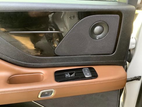 Used 2023 Lincoln Aviator Reserve w/ Equipment Group 201A image 31