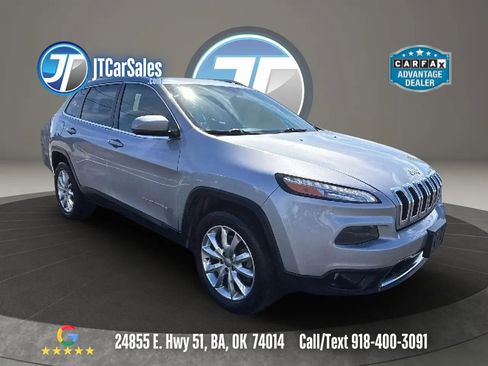 Used 2017 Jeep Cherokee Limited image 1