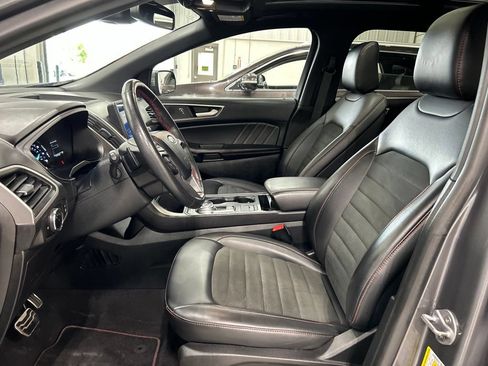 Certified 2024 Ford Edge ST-Line w/ Class II Trailer Tow Package AWD/4WD image 11
