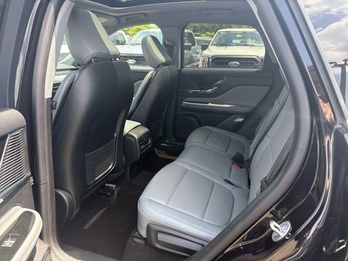Certified 2022 Lincoln Corsair AWD w/ Premium Package image 14