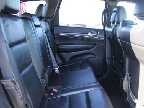 Used 2019 Jeep Grand Cherokee Limited image 23