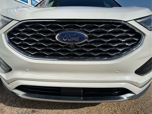 Used 2020 Ford Edge Titanium w/ Equipment Group 301A AWD/4WD image 11