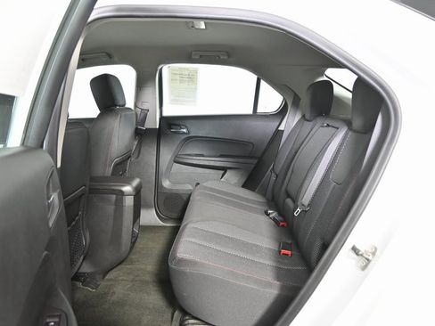 Used 2017 Chevrolet Equinox LS image 17