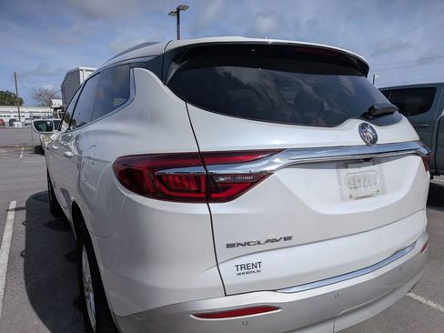 Used 2020 Buick Enclave Essence w/ Sound and Sites Package image 7