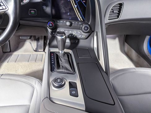 Used 2015 Chevrolet Corvette Stingray Coupe w/ 2LT Preferred Equipment Group image 39