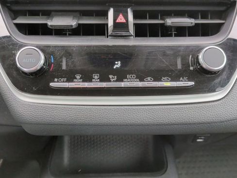Used 2024 Toyota Corolla LE FWD image 21